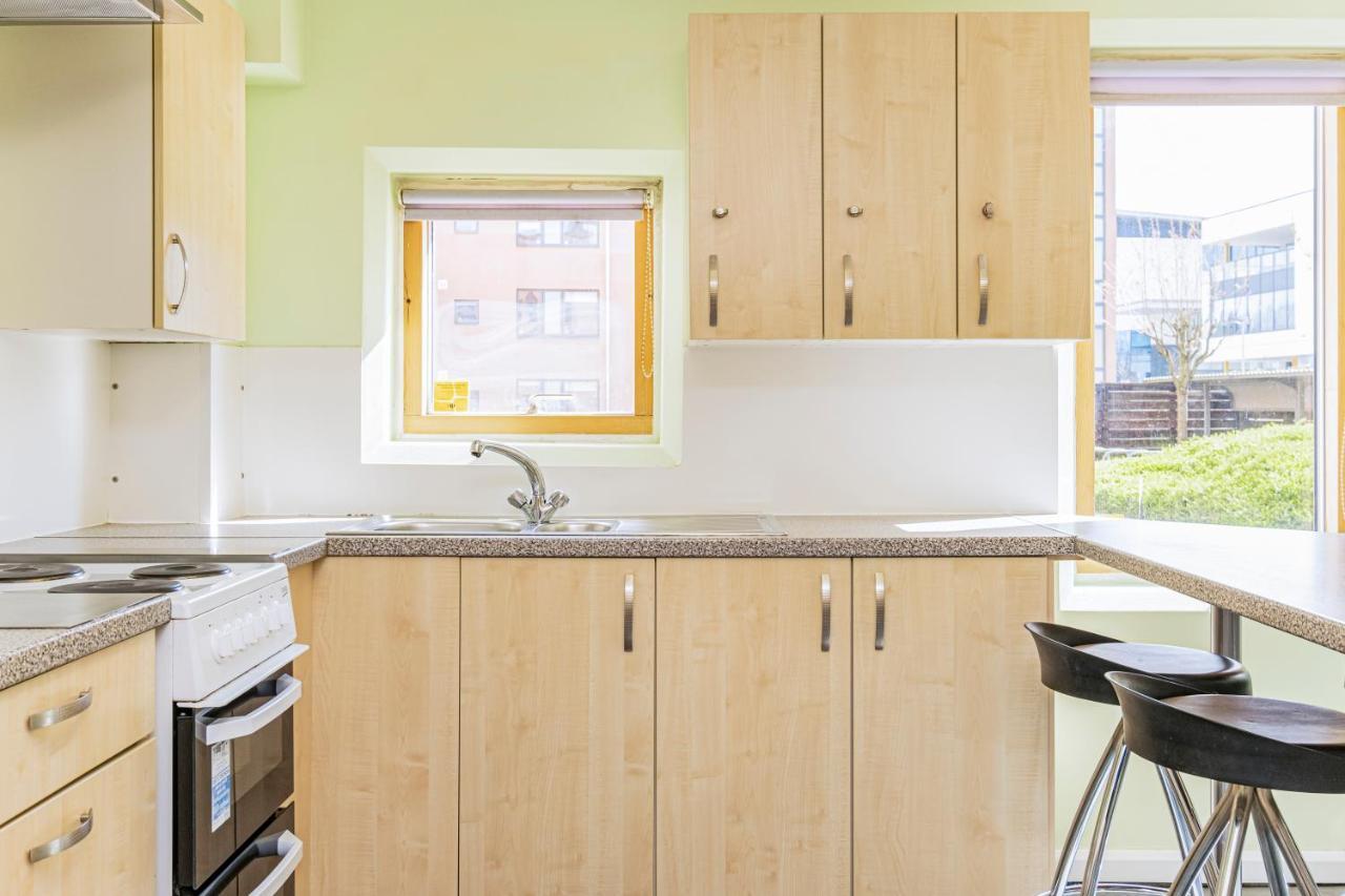 Vibrant Ensuite Rooms, Hatfield - Sk מראה חיצוני תמונה
